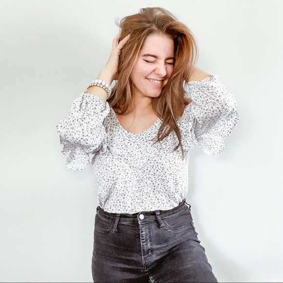 Meet your Posher, Melissa - Picture 4 of 8